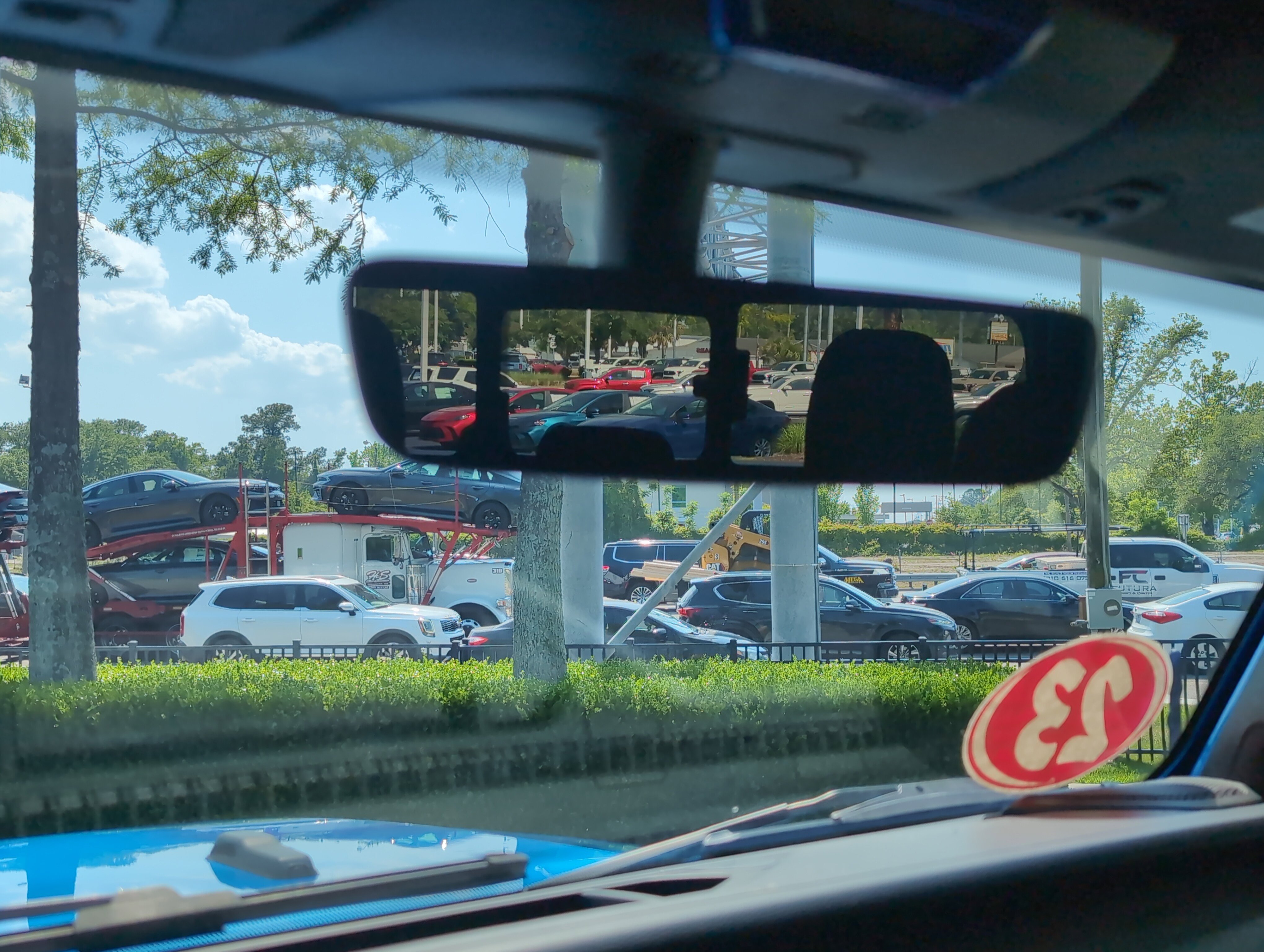 Used 2023 Jeep Gladiator Willys image 27