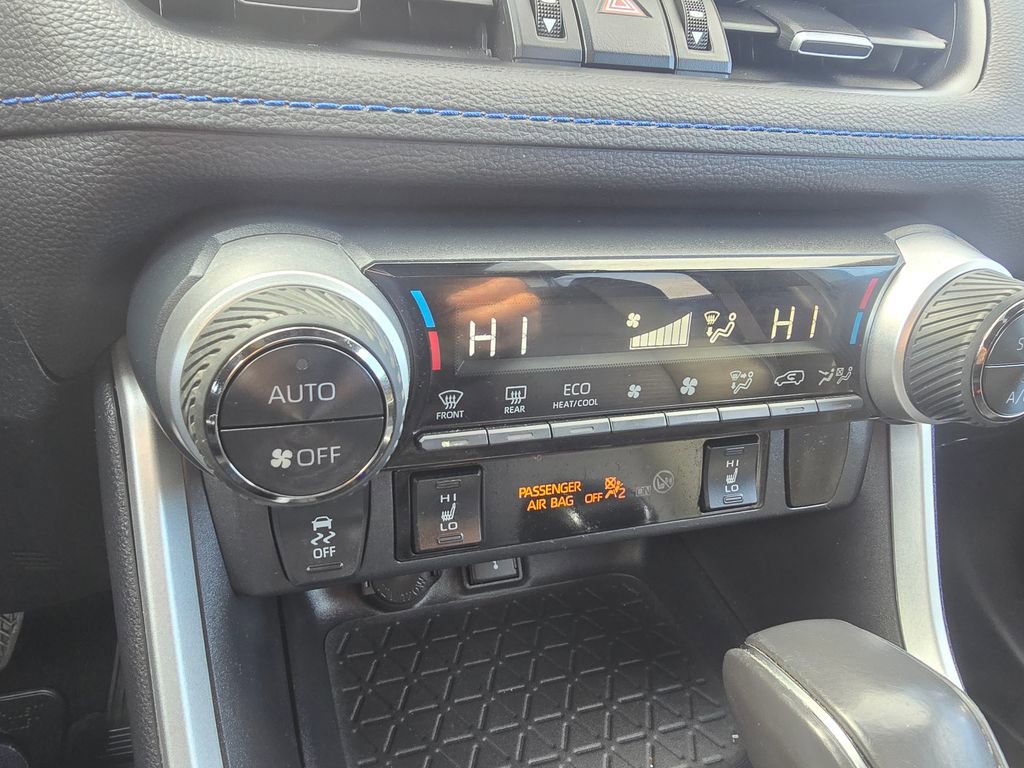 Certified 2022 Toyota RAV4 XSE w/ XSE Grade Weather Package AWD/4WD image 23