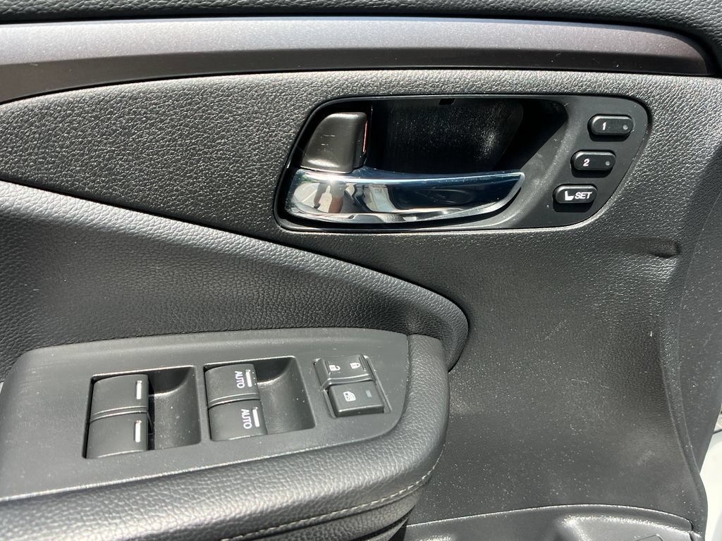 Used 2021 Honda Pilot Special Edition image 12