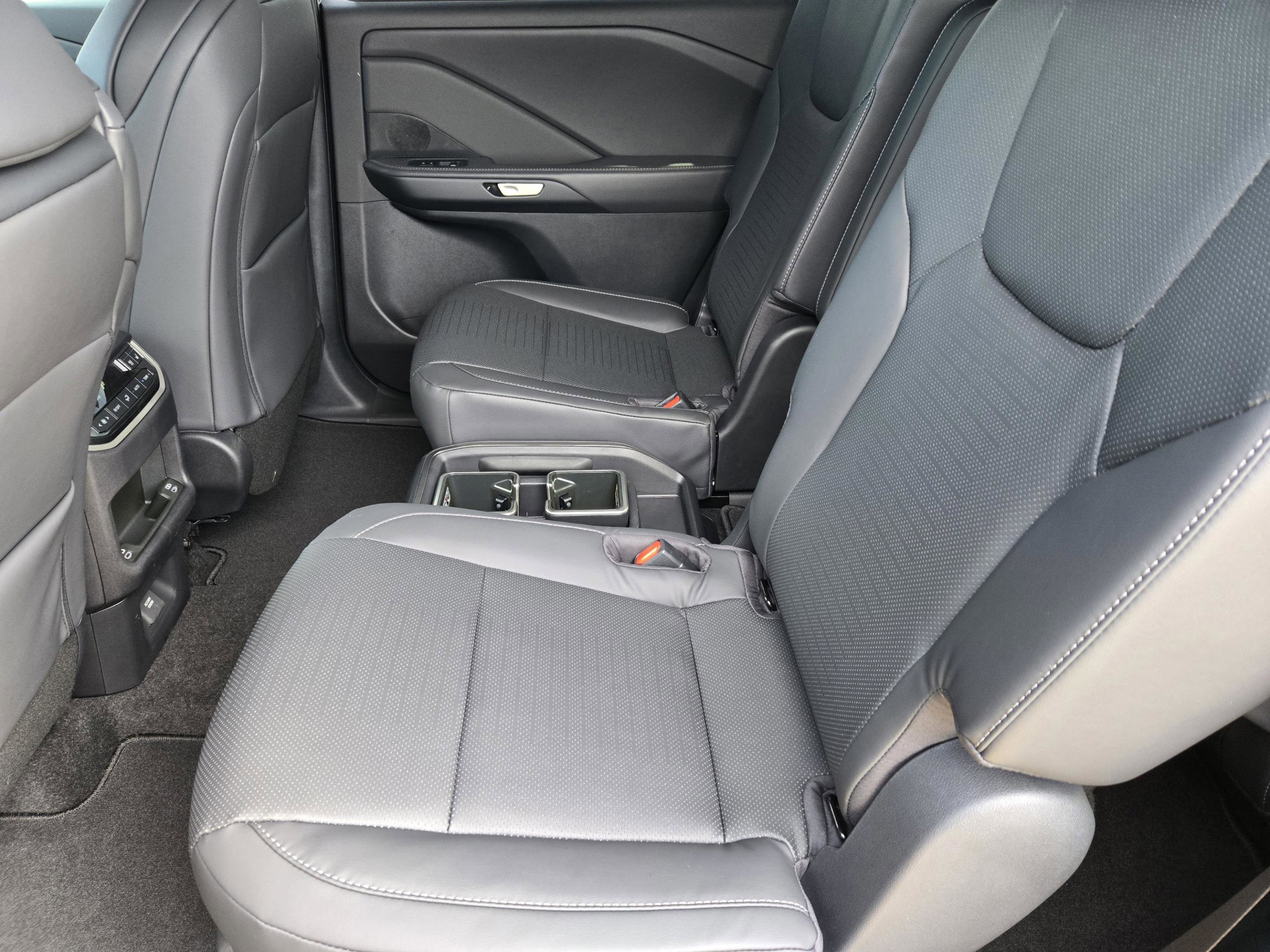 New 2026 Lexus TX 500h AWD image 19