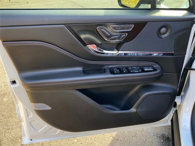 Used 2024 Lincoln Corsair Grand Touring w/ Equipment Group 302A image 12