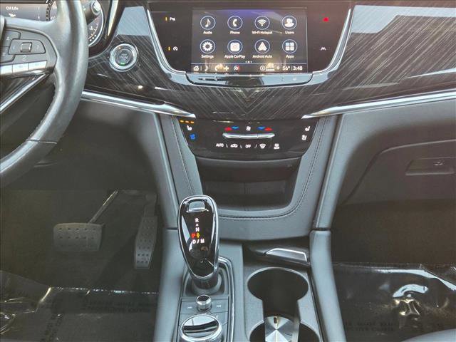 Used 2022 Cadillac XT6 Premium Luxury image 16