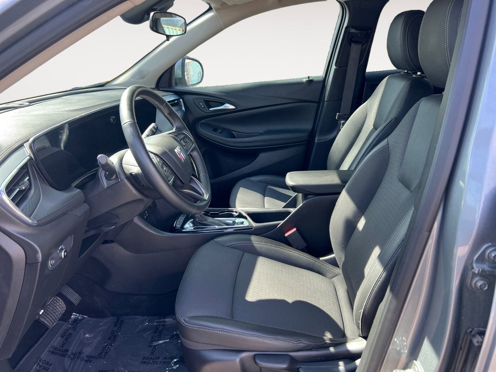 Used 2025 Buick Encore GX Preferred FWD image 9