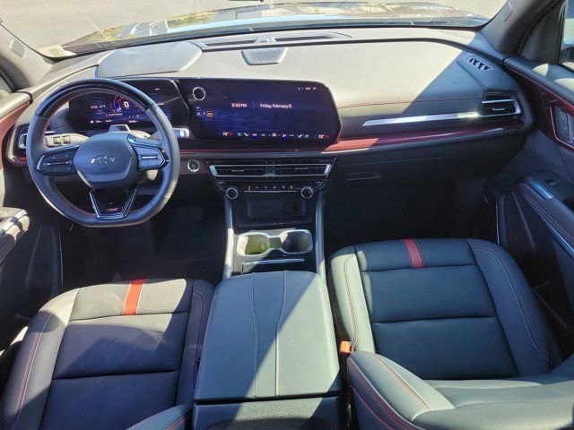 Used 2024 Chevrolet Traverse RS image 2