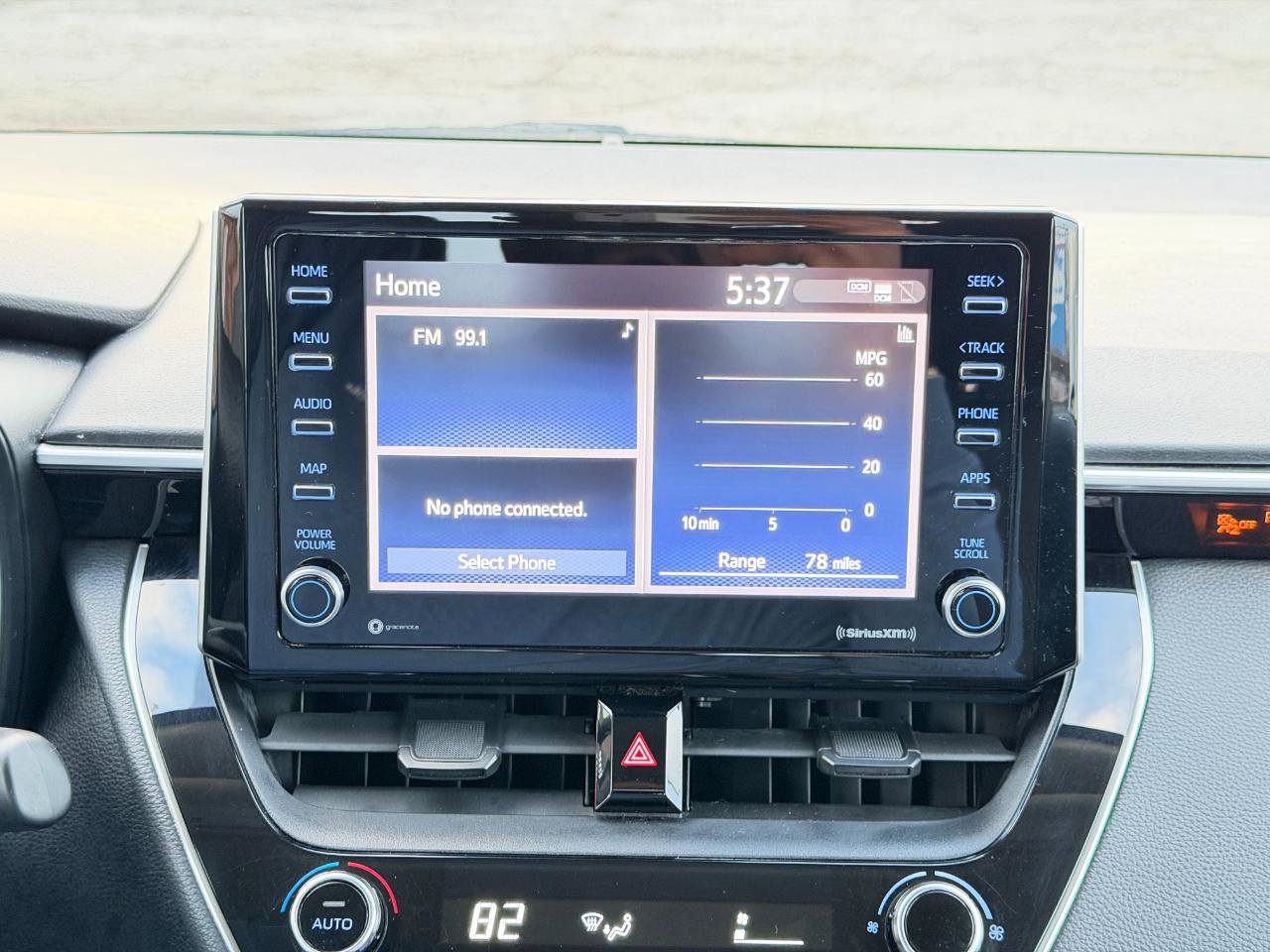Used 2021 Toyota Corolla LE FWD image 39