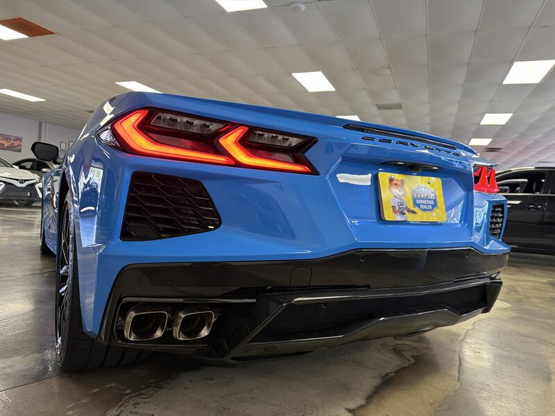 Used 2025 Chevrolet Corvette Stingray Coupe w/ 1LT RWD image 9