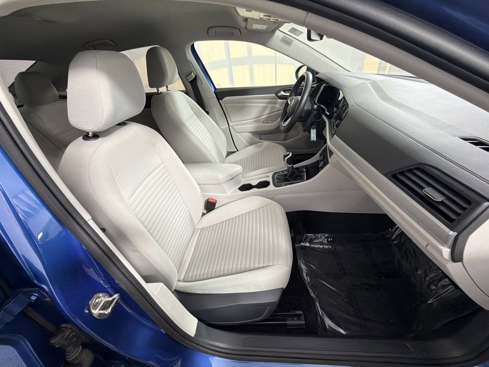 Used 2024 Volkswagen Jetta S image 25