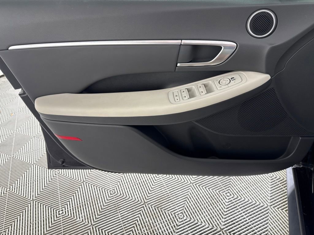 Used 2023 Hyundai Sonata Blue image 12