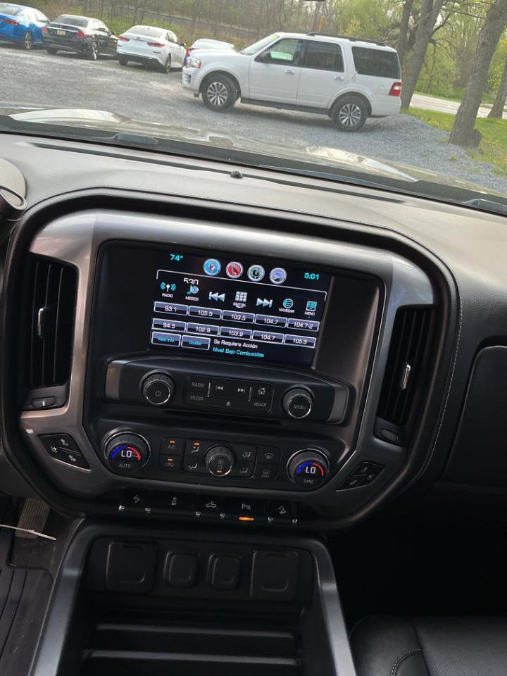 Used 2018 Chevrolet Silverado 1500 LTZ Z71 w/ LTZ Plus Package AWD/4WD image 12