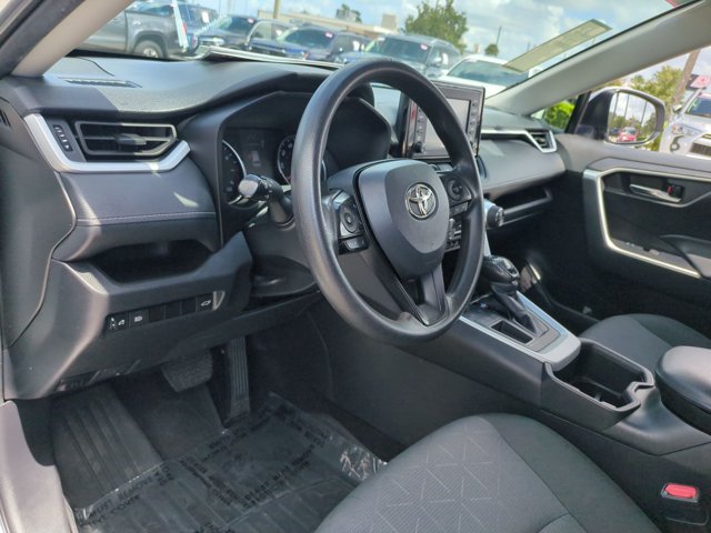 Certified 2022 Toyota RAV4 XLE w/ Convenience Package FWD image 10