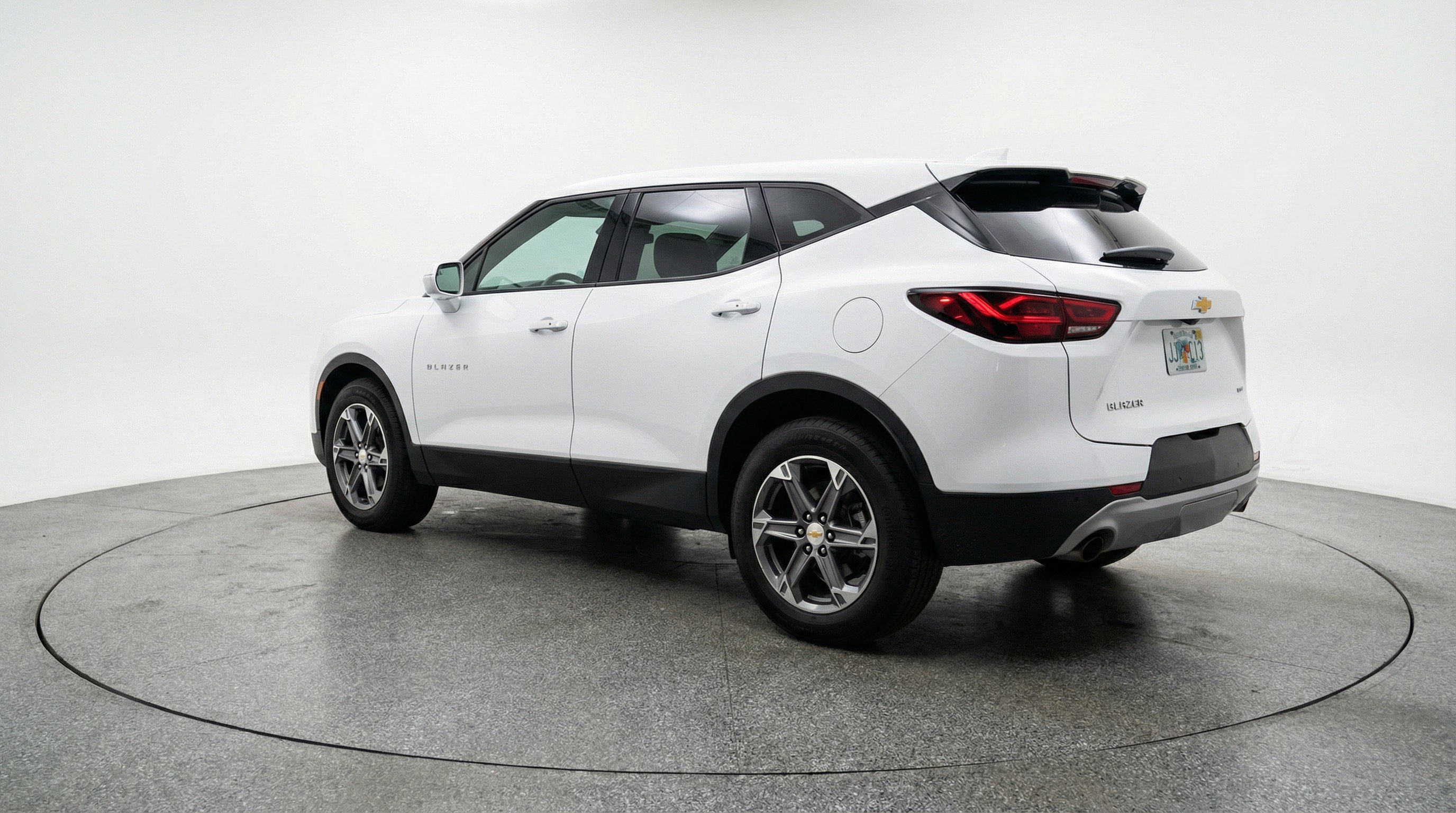 Used 2025 Chevrolet Blazer LT image 6