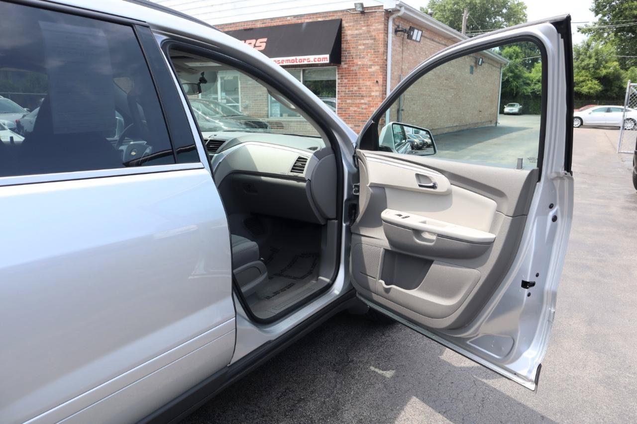Used 2012 Chevrolet Traverse LT AWD/4WD image 10