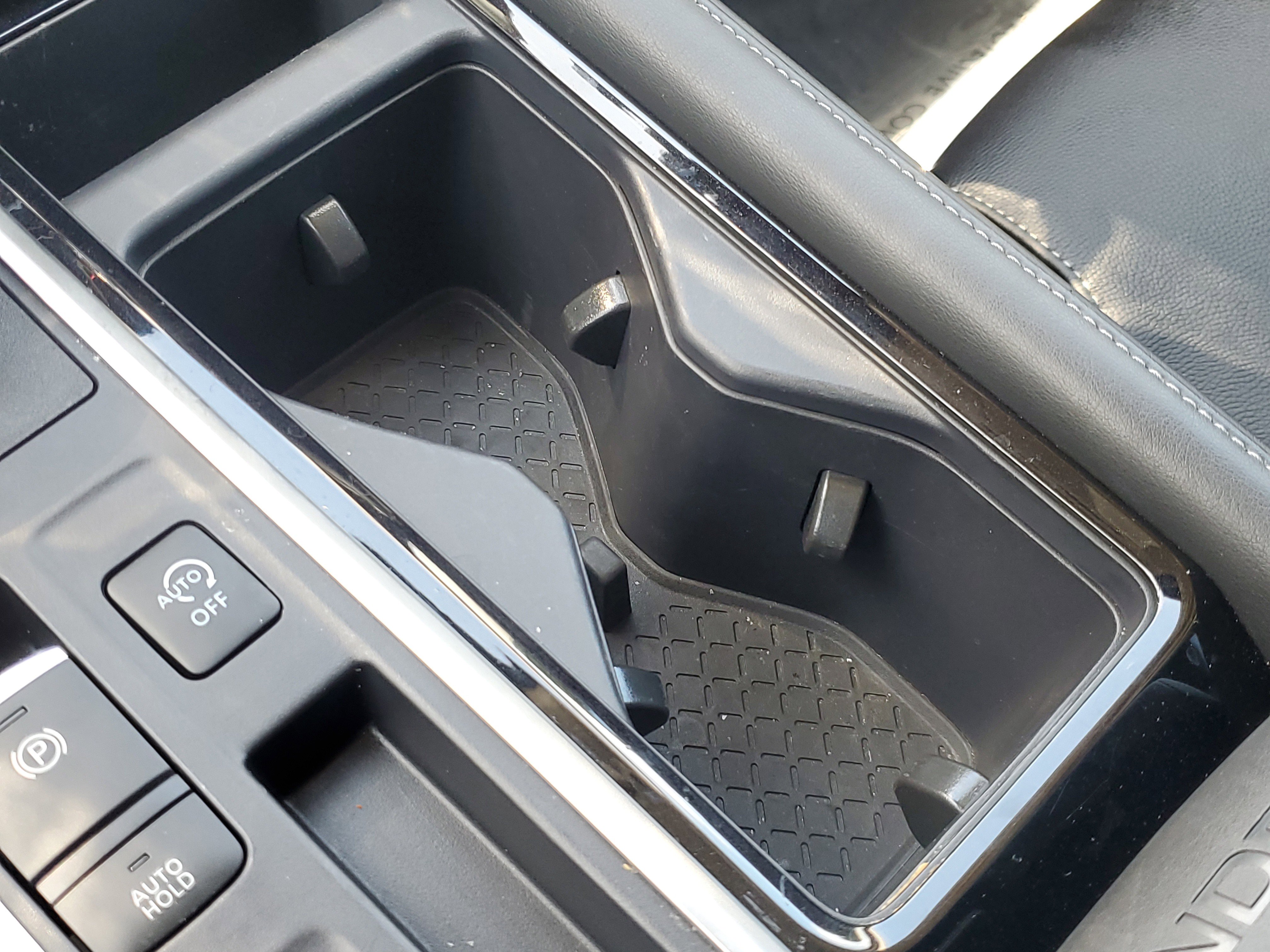 Used 2024 Nissan Pathfinder SV image 26