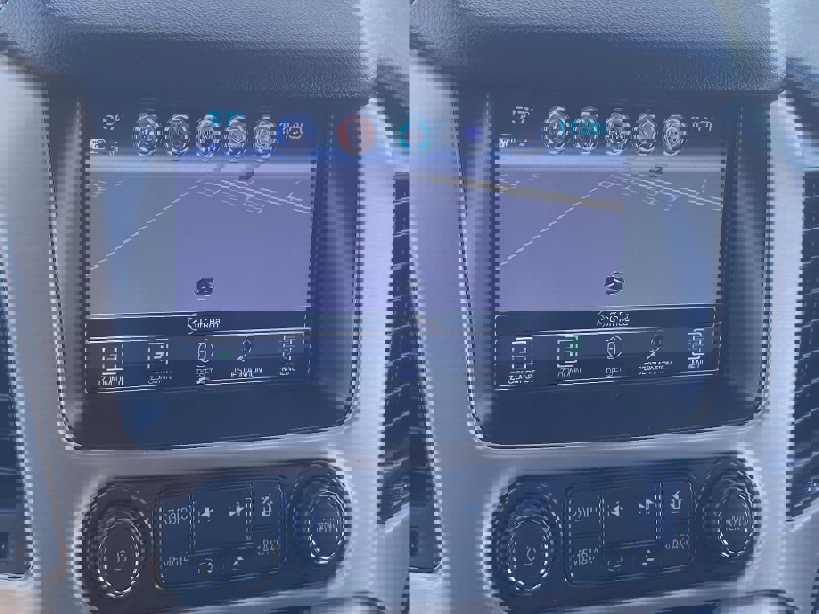 Used 2018 GMC Yukon Denali w/ Open Road Package image 29