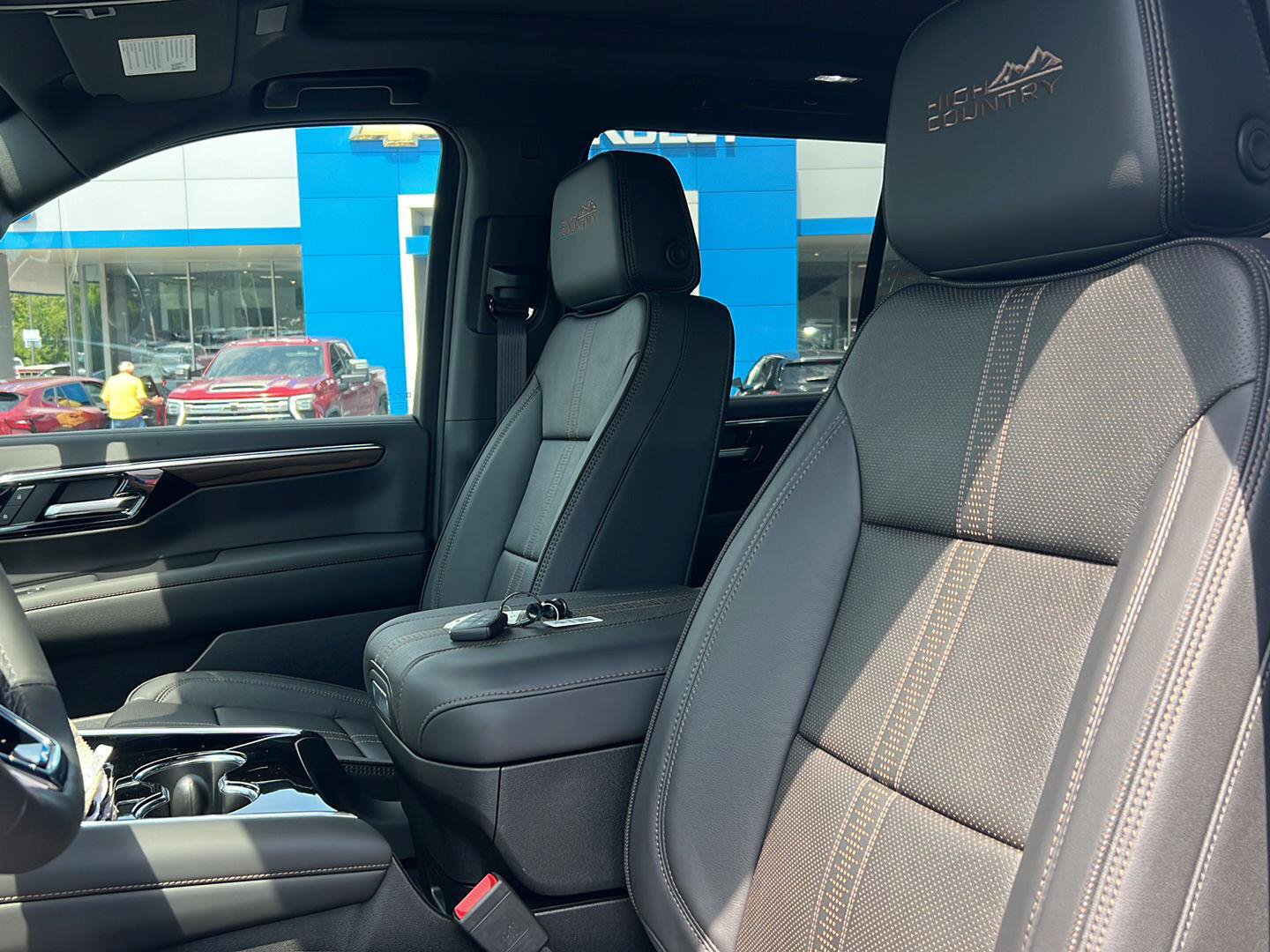 New 2026 Chevrolet Tahoe High Country AWD/4WD image 17