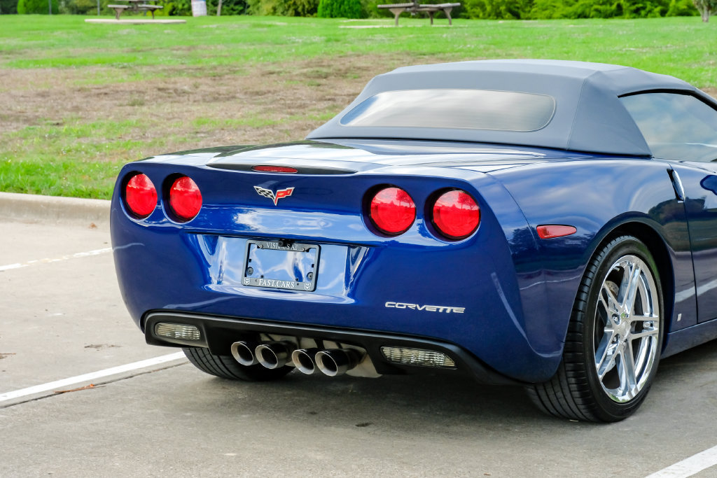 Used 2006 Chevrolet Corvette Convertible w/ Preferred Equipment Group RWD image 13