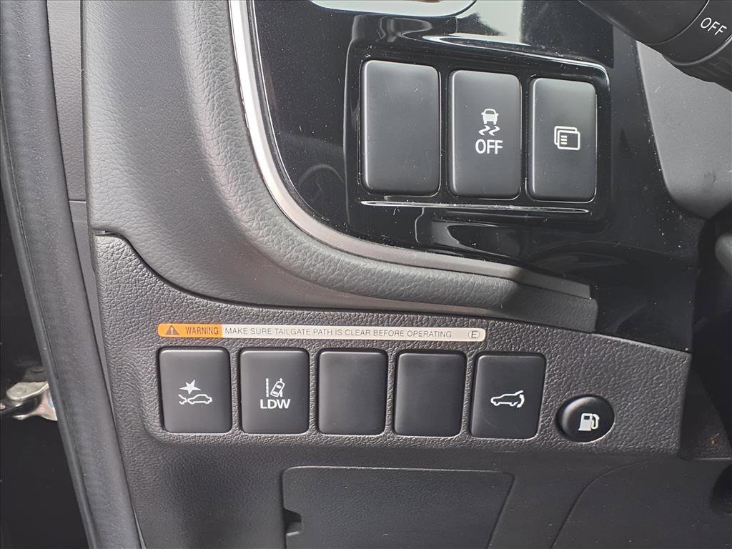 Used 2020 Mitsubishi Outlander SEL image 17