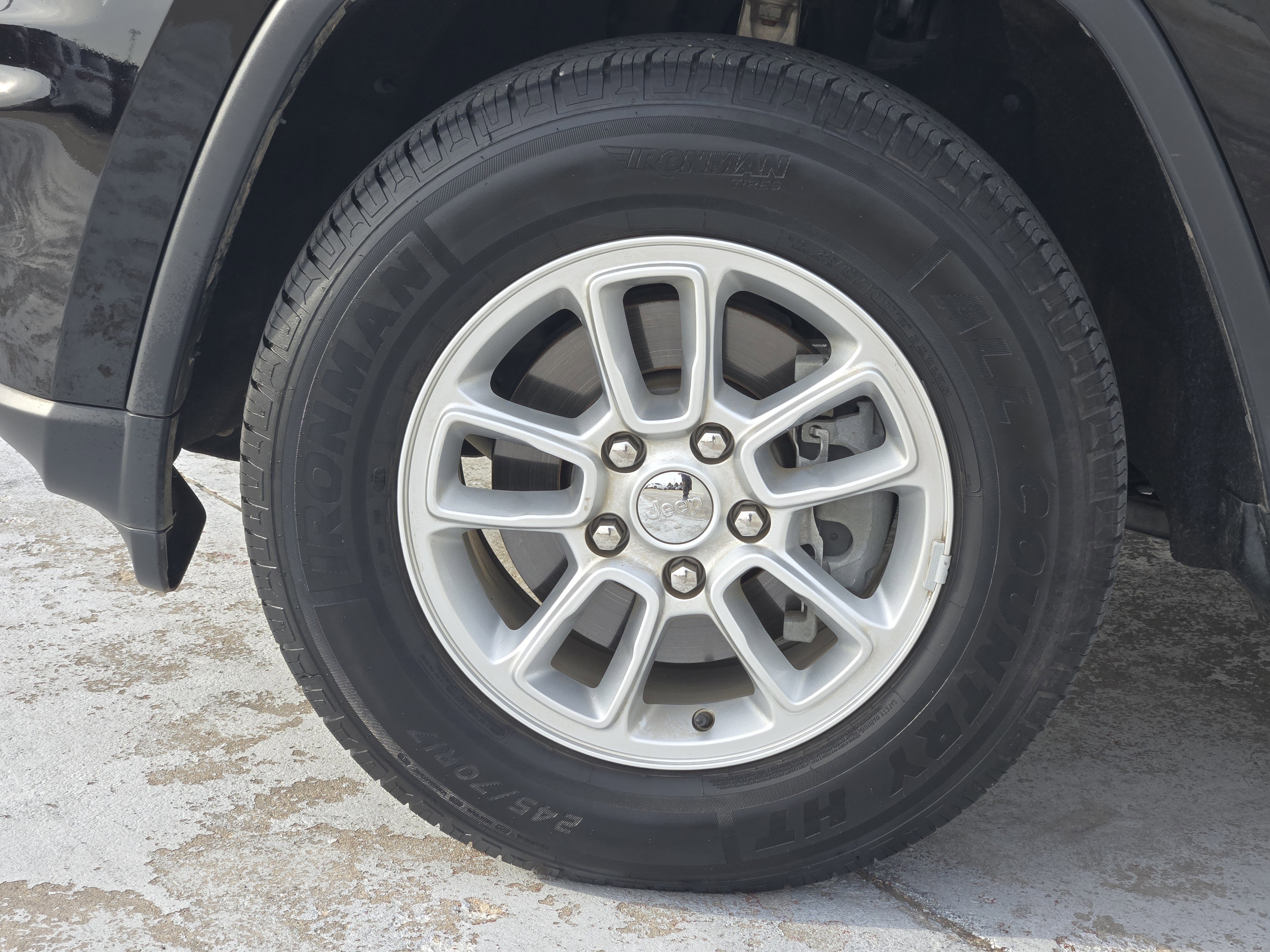 Used 2020 Jeep Grand Cherokee Laredo image 14