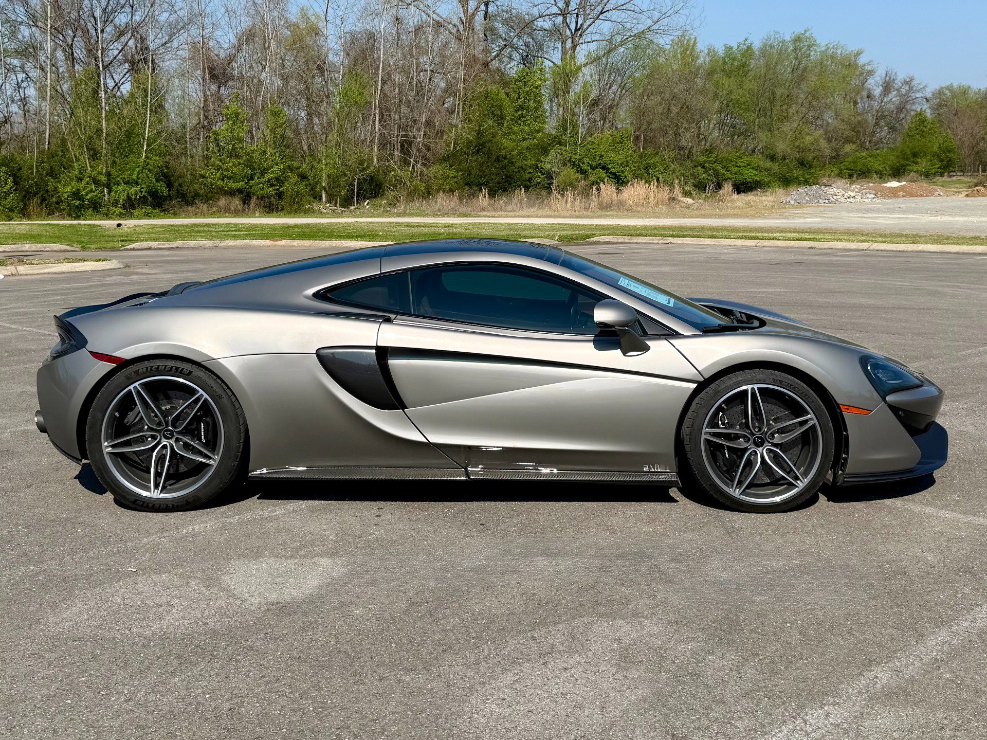 Used 2017 McLaren 570S image 14