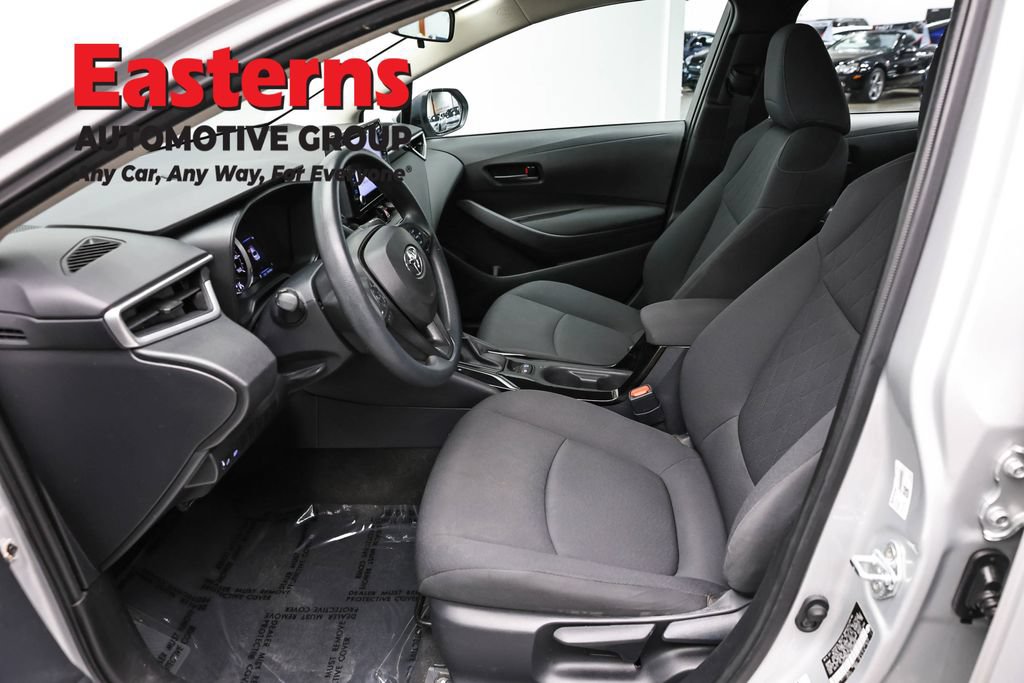 Used 2022 Toyota Corolla LE FWD image 13