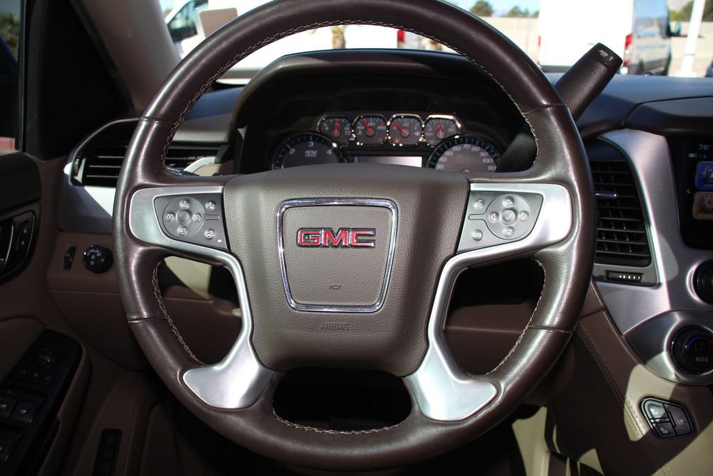 Used 2020 GMC Yukon XL SLT w/ Premium Edition image 15