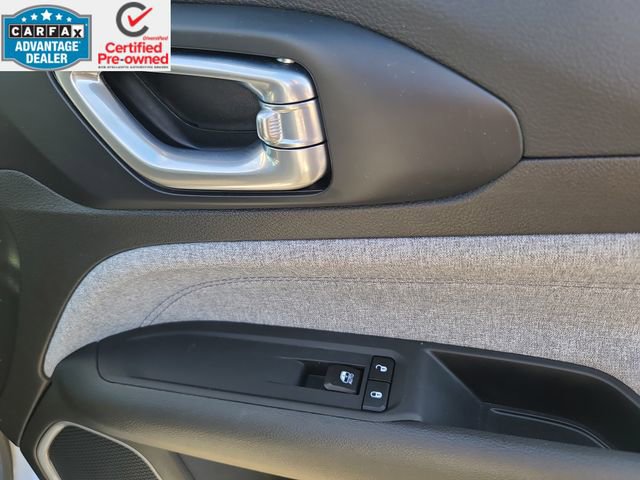 Certified 2024 Jeep Compass Sport image 38