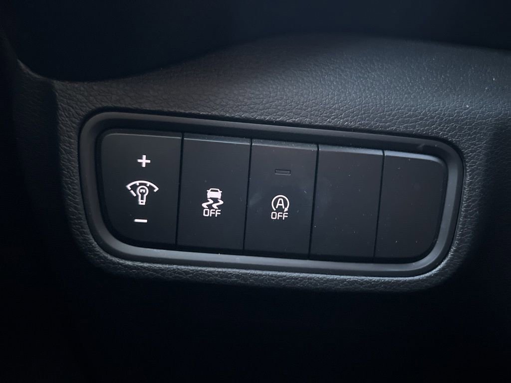 Used 2025 Kia Soul LX w/ LX Technology Package image 15