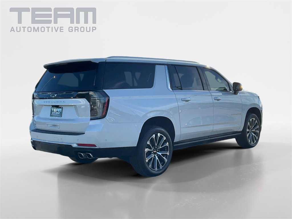 New 2025 Chevrolet Suburban High Country image 7