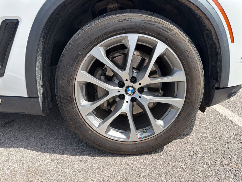 Used 2019 BMW X5 xDrive40i w/ Premium Package 2 image 9