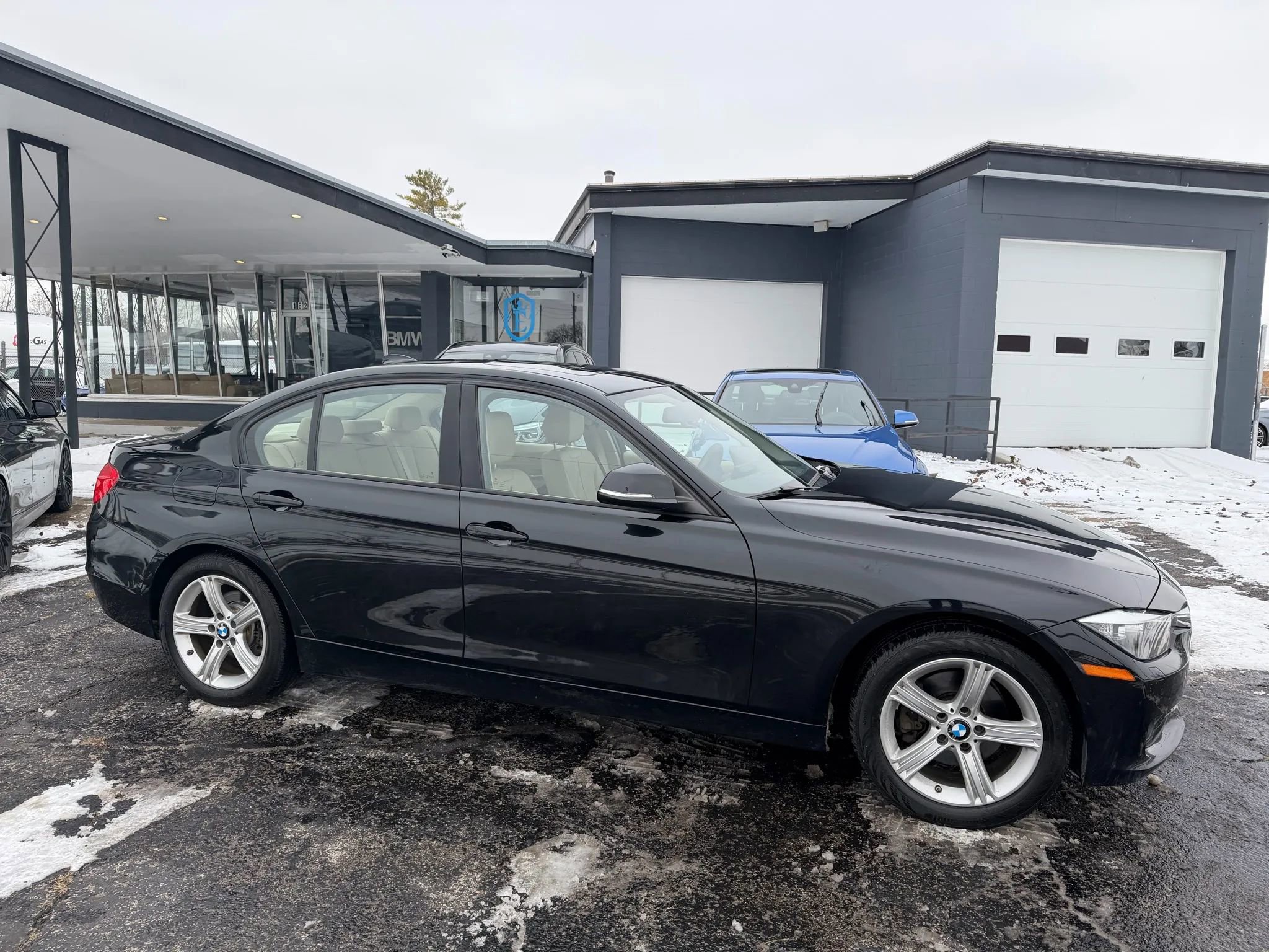 Used 2015 BMW 328i xDrive Sedan image 9
