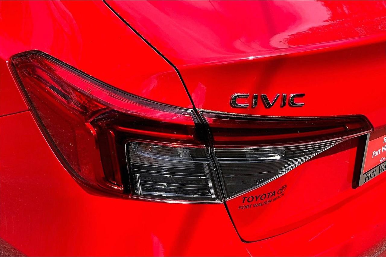 Used 2023 Honda Civic Sport image 20