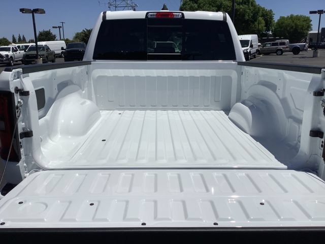 New 2026 RAM 1500 Express AWD/4WD image 32