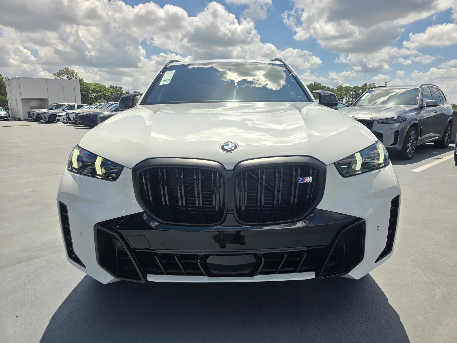 New 2026 BMW X5 M60i AWD/4WD image 2