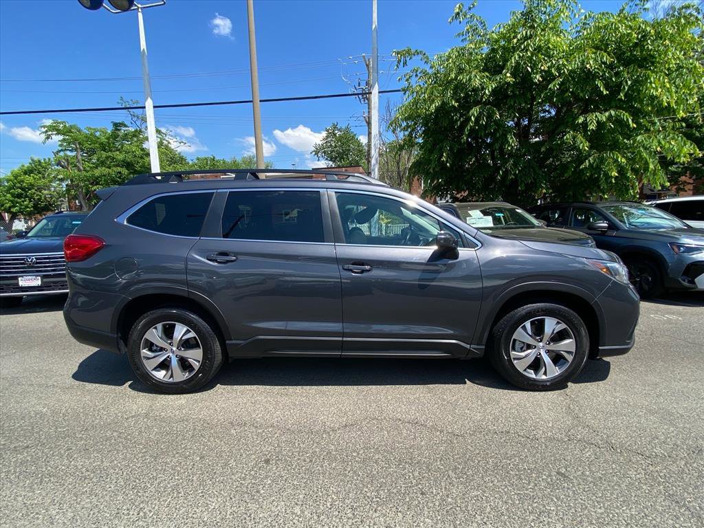 Used 2022 Subaru Ascent Premium w/ Convenience Package AWD/4WD image 2