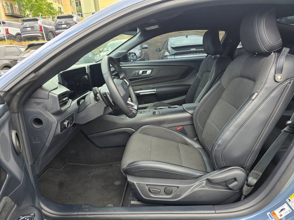 Used 2024 Ford Mustang GT RWD image 17