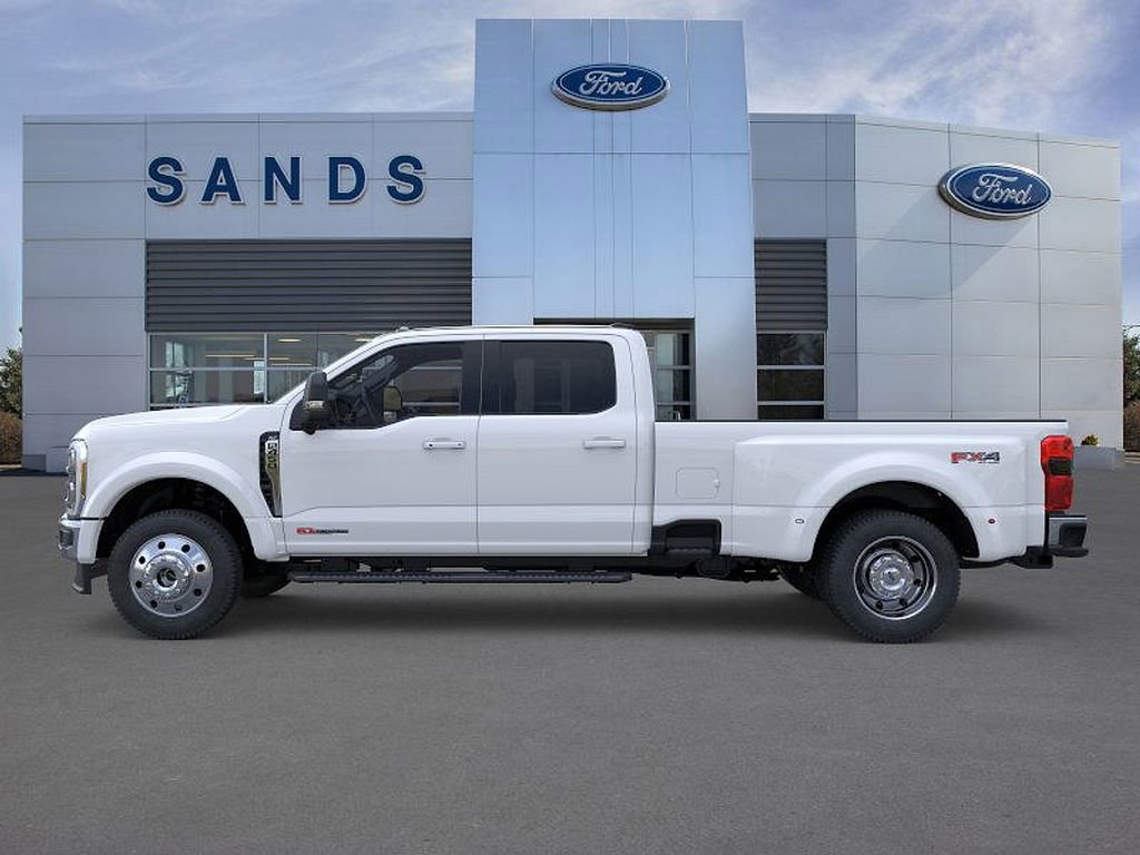 New 2026 Ford F450 XLT w/ XLT Premium Package image 3
