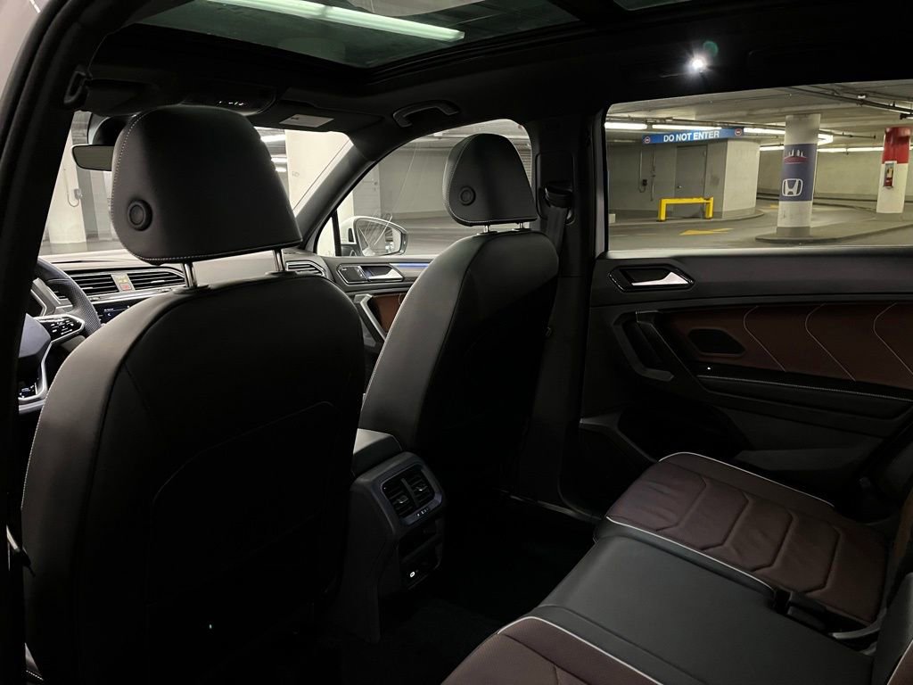Used 2024 Volkswagen Tiguan SEL R-Line image 21