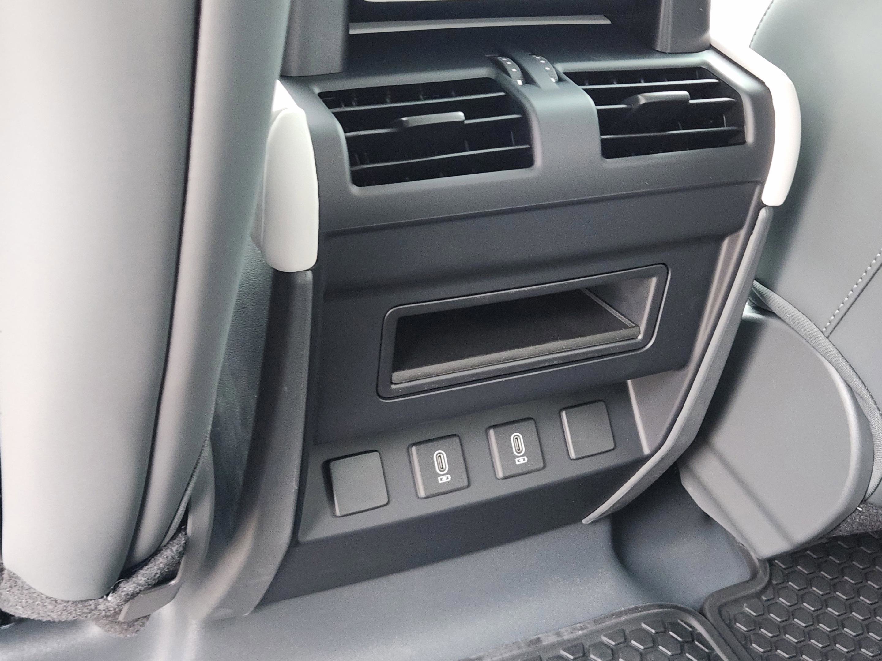 New 2026 Land Rover Defender 110 S AWD/4WD image 26