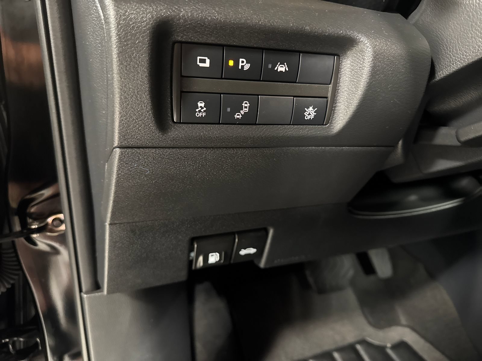 Used 2021 Nissan Kicks S FWD image 14