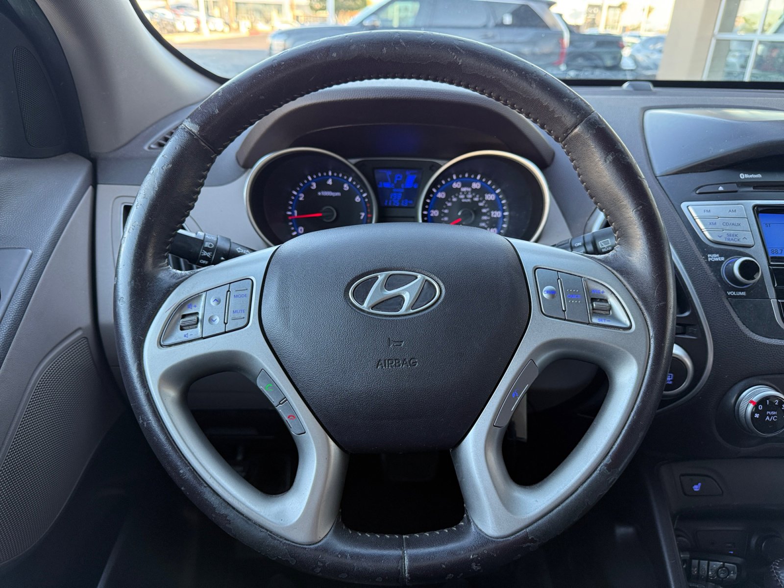 Used 2013 Hyundai Tucson GLS image 9