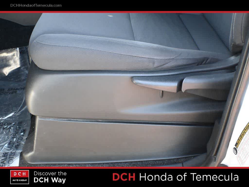 Used 2022 Nissan Frontier S w/ Technology Package RWD image 17