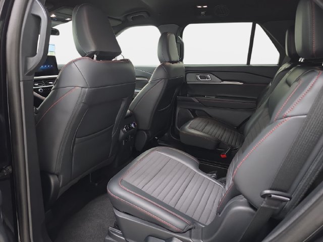 Used 2026 Ford Explorer ST-Line AWD/4WD image 12