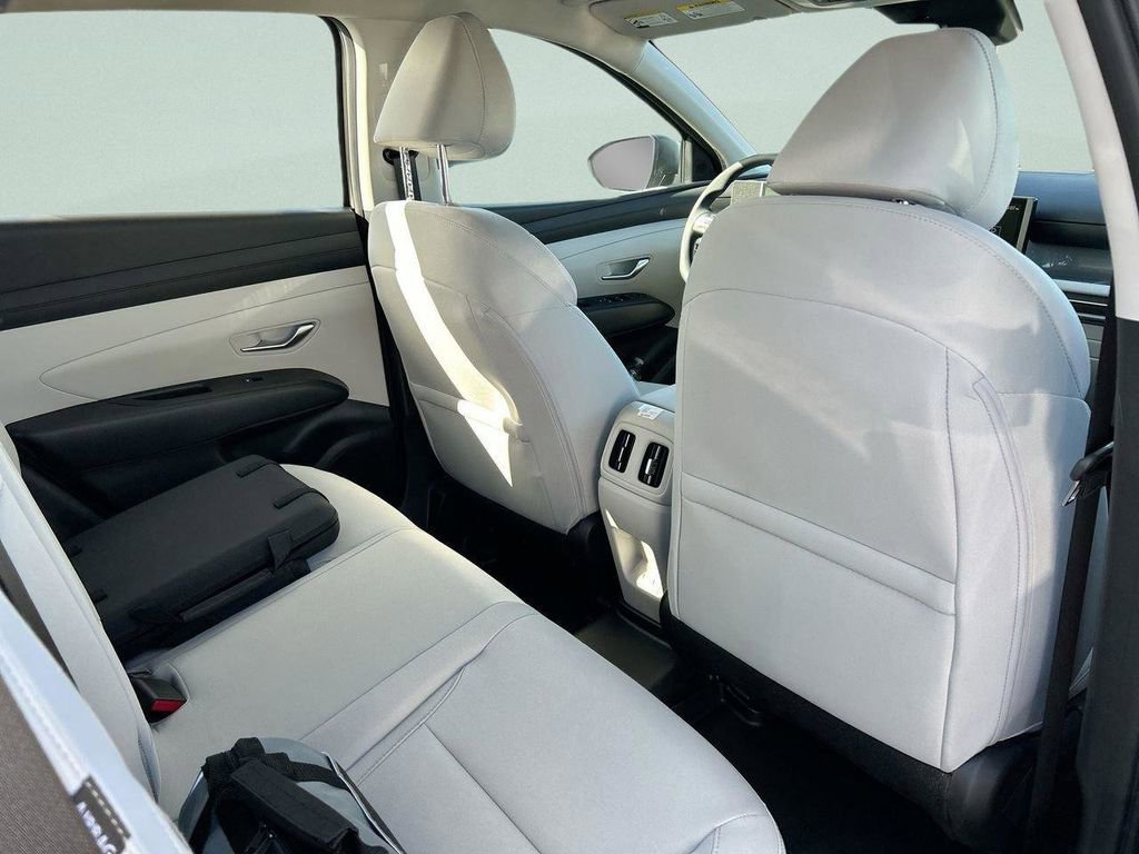 New 2026 Hyundai Tucson Blue SE w/ Tow & Go Package AWD/4WD image 21