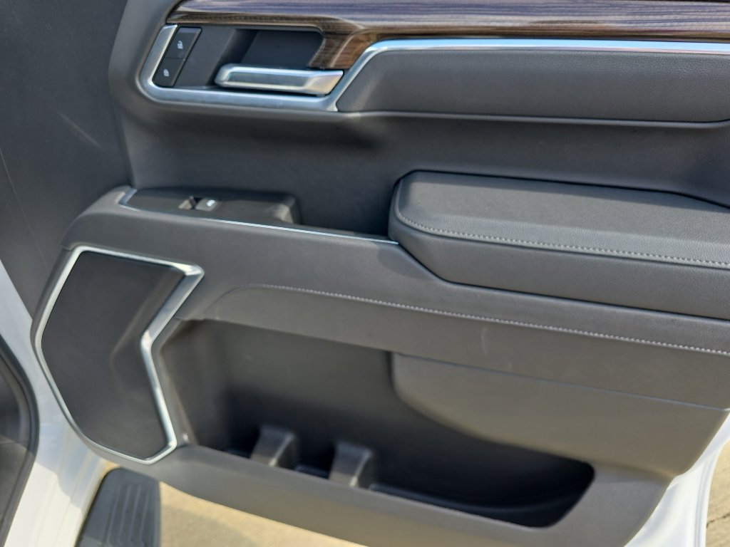 Used 2025 Chevrolet Silverado 1500 LT image 16