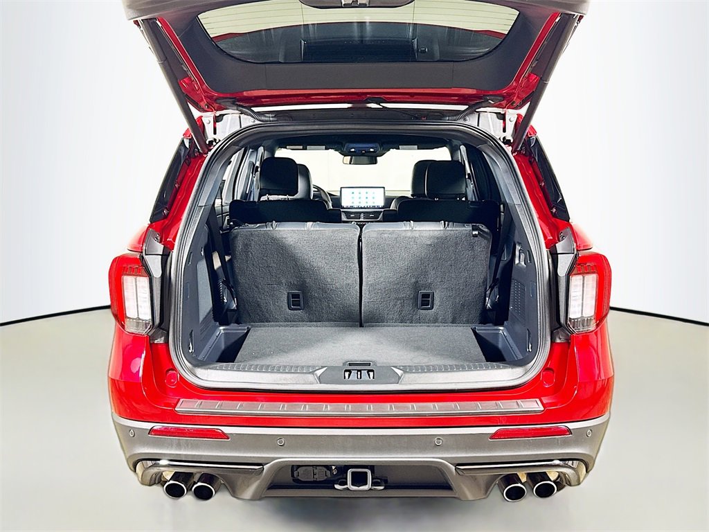 Used 2025 Ford Explorer ST image 25