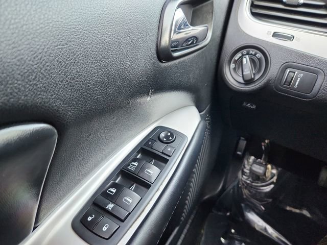 Used 2019 Dodge Journey SE w/ Blacktop Package image 36