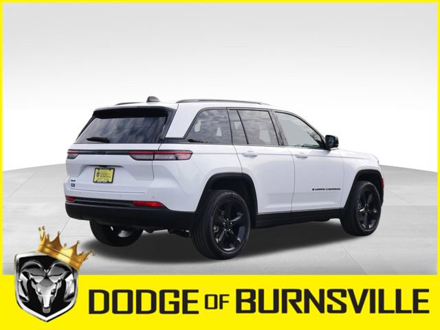 Used 2023 Jeep Grand Cherokee Altitude image 10