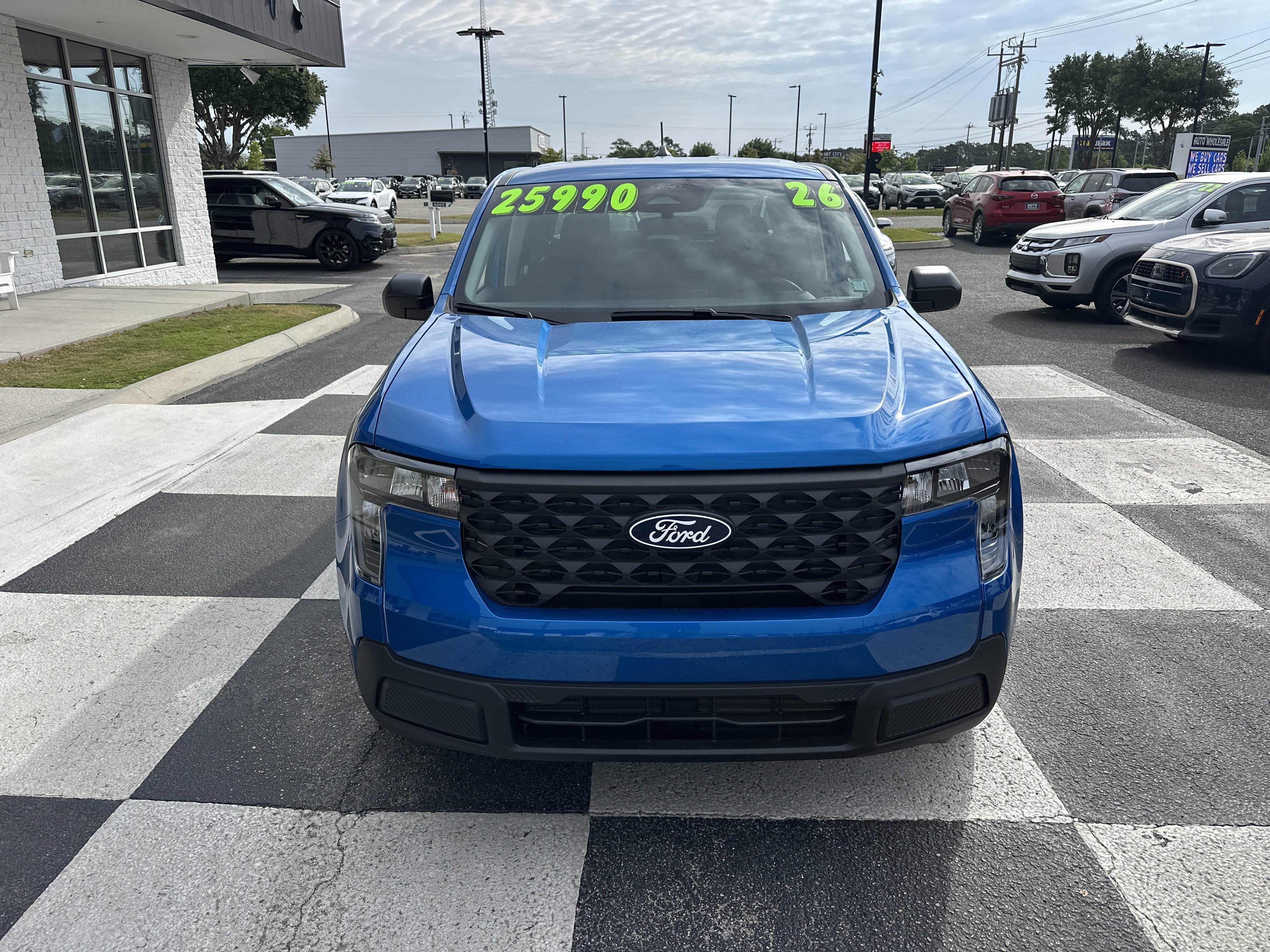 Used 2026 Ford Maverick XL FWD image 2
