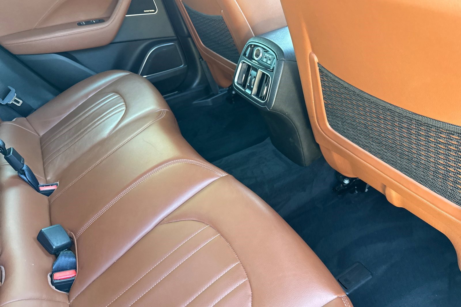 Used 2017 Maserati Levante S image 28