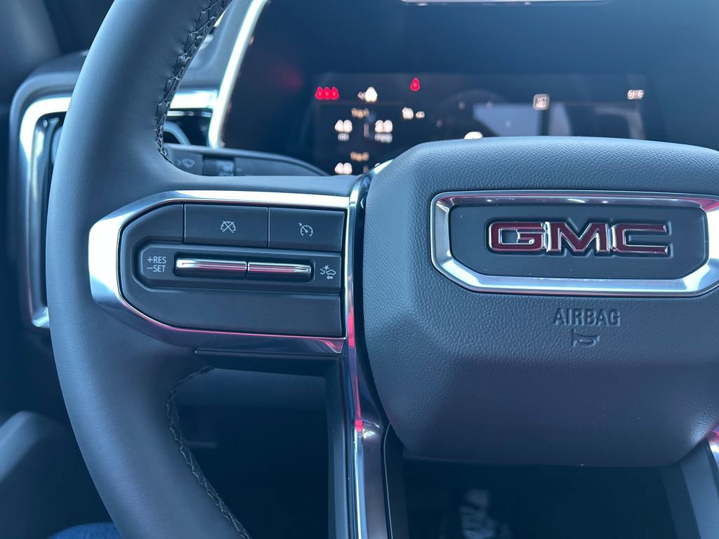 New 2026 GMC Canyon Elevation w/ LPO, Black Badging Package image 18
